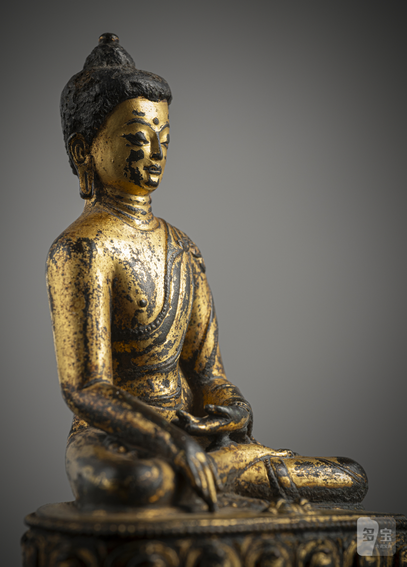 A GILT-BRONZE FIGURE OF BUDDHA SHAKYAMUNI - 图5